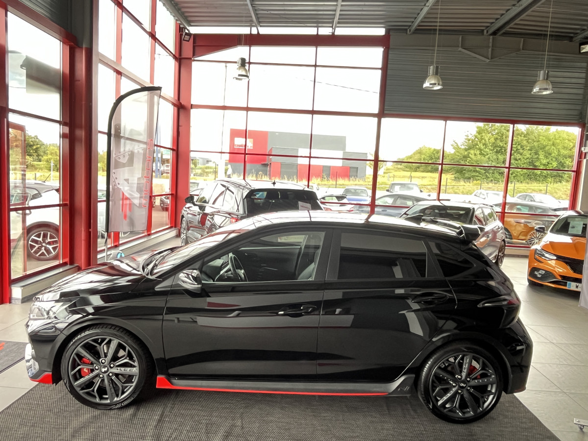HYUNDAI I20 N 1,6 T-GDI 204 GPS CAMERA APPLE CARPLAY REGULATEUR LIMITEUR KEYLESS VIRTUAL COCKPIT DRIVE SELECT HIFI BOSE FULL LED DIFFERENTIEL A GLISSEMENT ETAT NEUF