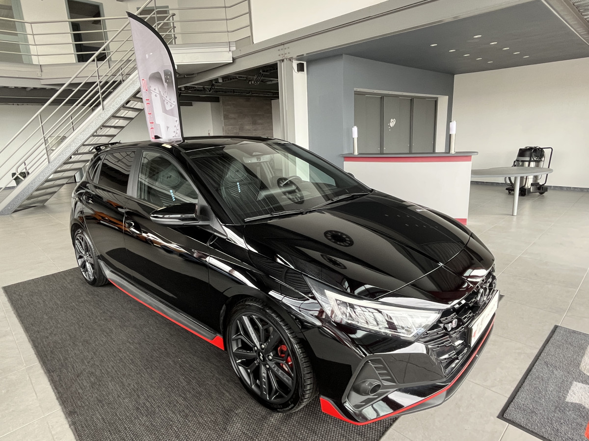HYUNDAI I20 N 1,6 T-GDI 204 GPS CAMERA APPLE CARPLAY REGULATEUR LIMITEUR KEYLESS VIRTUAL COCKPIT DRIVE SELECT HIFI BOSE FULL LED DIFFERENTIEL A GLISSEMENT ETAT NEUF