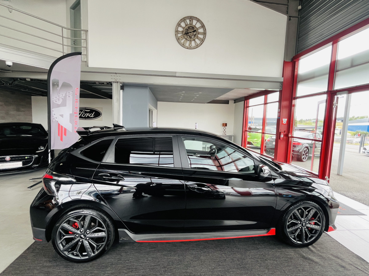 HYUNDAI I20 N 1,6 T-GDI 204 GPS CAMERA APPLE CARPLAY REGULATEUR LIMITEUR KEYLESS VIRTUAL COCKPIT DRIVE SELECT HIFI BOSE FULL LED DIFFERENTIEL A GLISSEMENT ETAT NEUF