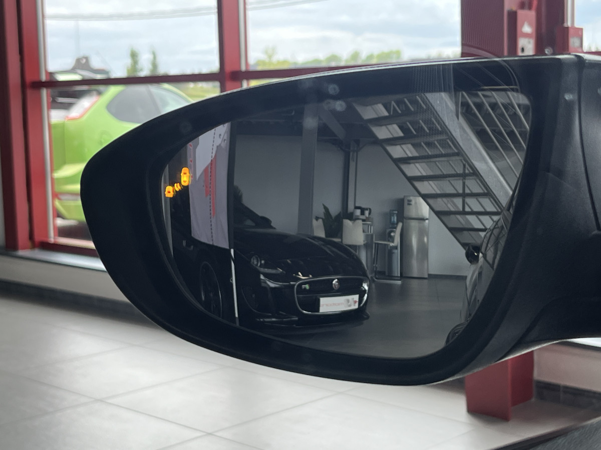 HYUNDAI I20 N 1,6 T-GDI 204 GPS CAMERA APPLE CARPLAY REGULATEUR LIMITEUR KEYLESS VIRTUAL COCKPIT DRIVE SELECT HIFI BOSE FULL LED DIFFERENTIEL A GLISSEMENT ETAT NEUF