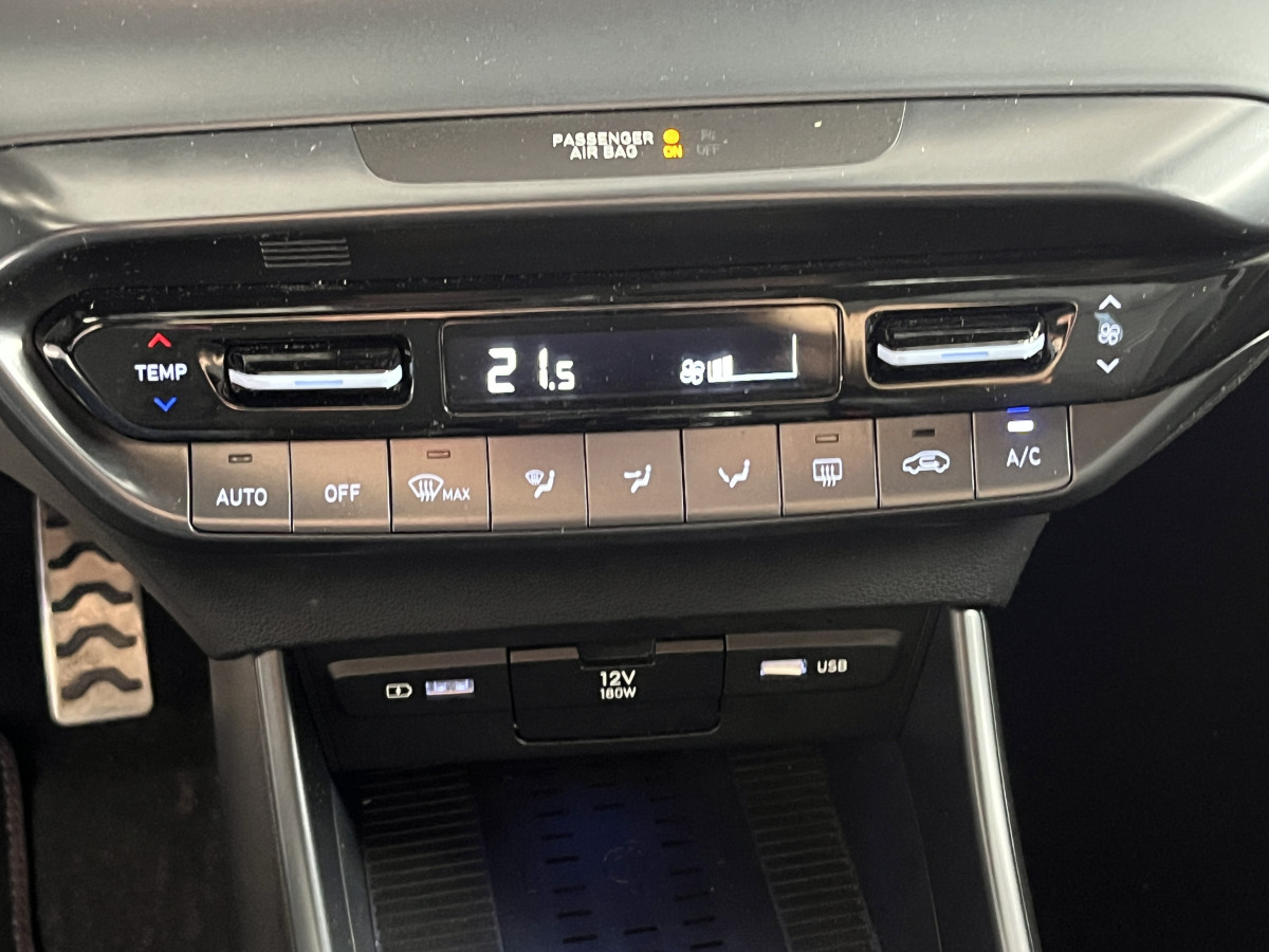 HYUNDAI I20 N 1,6 T-GDI 204 GPS CAMERA APPLE CARPLAY REGULATEUR LIMITEUR KEYLESS VIRTUAL COCKPIT DRIVE SELECT HIFI BOSE FULL LED DIFFERENTIEL A GLISSEMENT ETAT NEUF