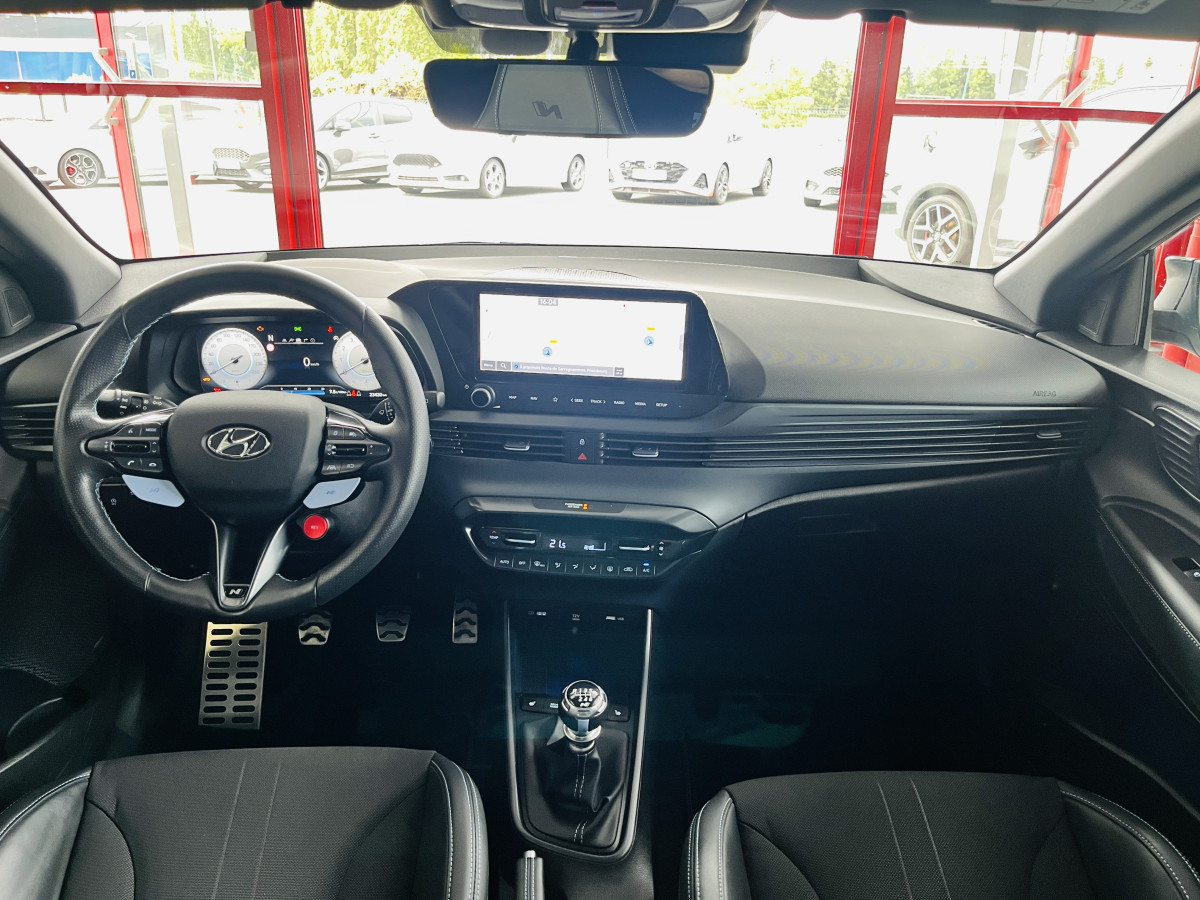 HYUNDAI I20 N 1,6 T-GDI 204 GPS CAMERA APPLE CARPLAY REGULATEUR LIMITEUR KEYLESS VIRTUAL COCKPIT DRIVE SELECT HIFI BOSE FULL LED DIFFERENTIEL A GLISSEMENT ETAT NEUF