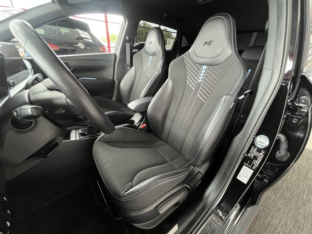 HYUNDAI I20 N 1,6 T-GDI 204 GPS CAMERA APPLE CARPLAY REGULATEUR LIMITEUR KEYLESS VIRTUAL COCKPIT DRIVE SELECT HIFI BOSE FULL LED DIFFERENTIEL A GLISSEMENT ETAT NEUF