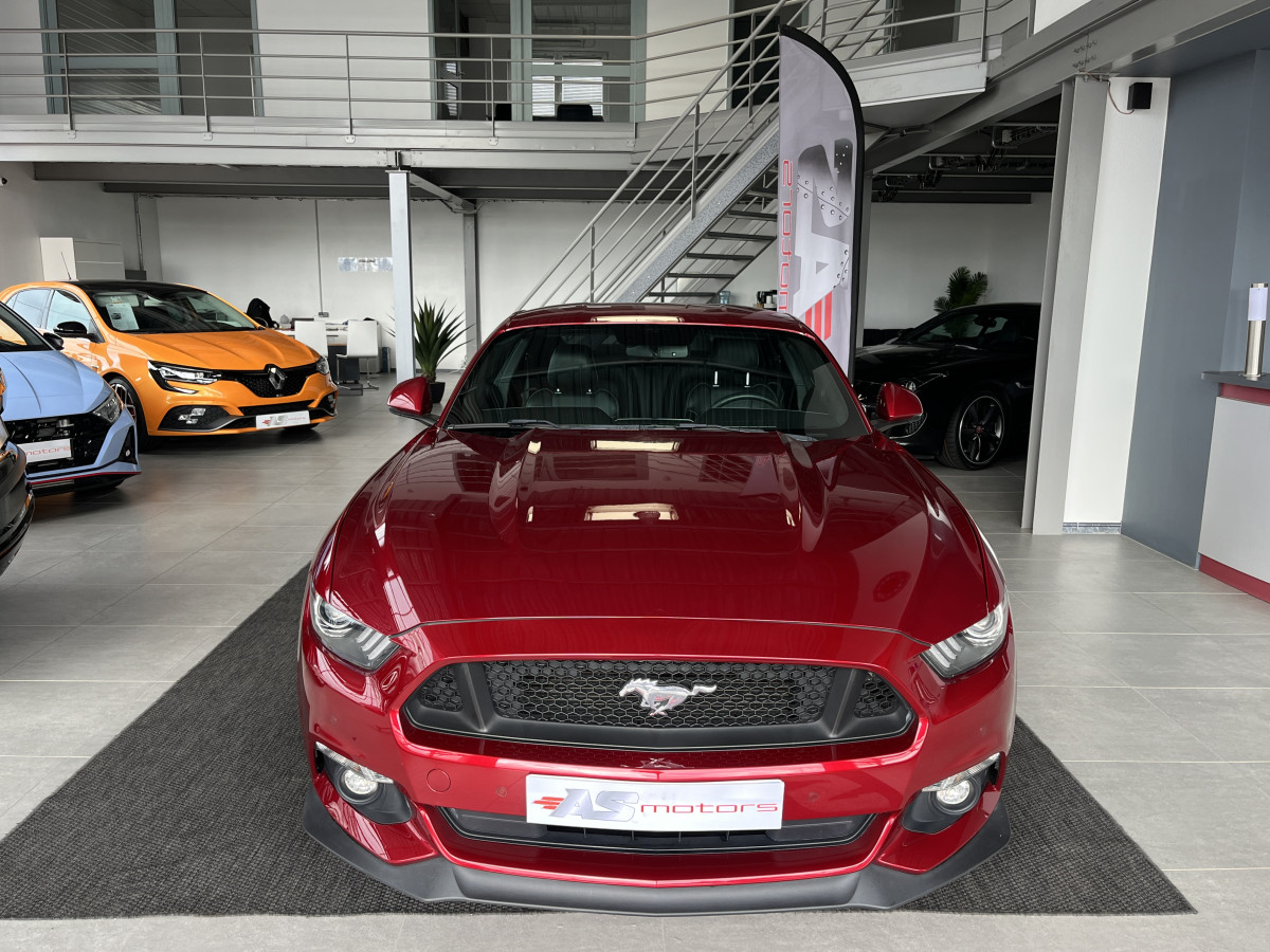FORD MUSTANG FASTBACK 5,0 V8 421 GT GPS CAMERA REGULATEUR LIMITEUR KEYLESS ECHAPPEMENT A CLAPET  PARK PILOT APPLE CARPLAY FEUX BI-XENON  EXCELLENT ETAT