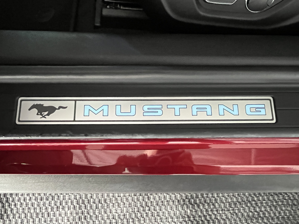 FORD MUSTANG FASTBACK 5,0 V8 421 GT GPS CAMERA REGULATEUR LIMITEUR KEYLESS ECHAPPEMENT A CLAPET  PARK PILOT APPLE CARPLAY FEUX BI-XENON  EXCELLENT ETAT