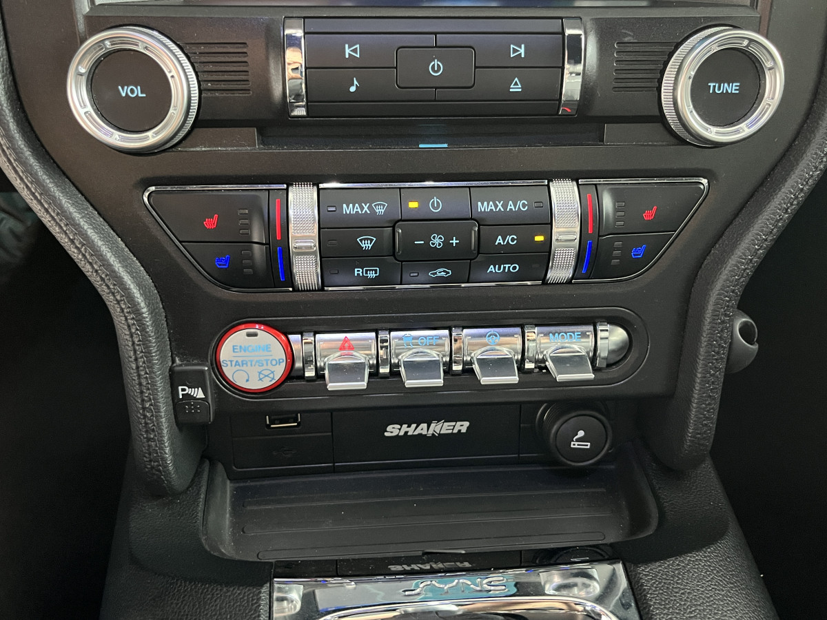 FORD MUSTANG FASTBACK 5,0 V8 421 GT GPS CAMERA REGULATEUR LIMITEUR KEYLESS ECHAPPEMENT A CLAPET  PARK PILOT APPLE CARPLAY FEUX BI-XENON  EXCELLENT ETAT