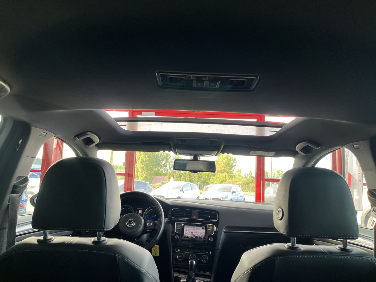 VOLKSWAGEN GOLF 7 R 2,0 TSI 300 DSG6 4 MOTION TOIT PANORAMIQUE GPS REGULATEUR LIMITEUR DRIVE SELECT  FEUX BI-XENON FULL CUIR PARK PILOT   EXCELLENT ETAT