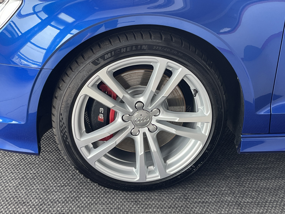 AUDI S3 BERLINE 2,0 TFSI 300 QUATTRO  GPS REGULATEUR ADAPTATIF KEYLESS FULL LED PARK ASSIST DRIVE SELECT JANTES 18 EXCELLENT ETAT