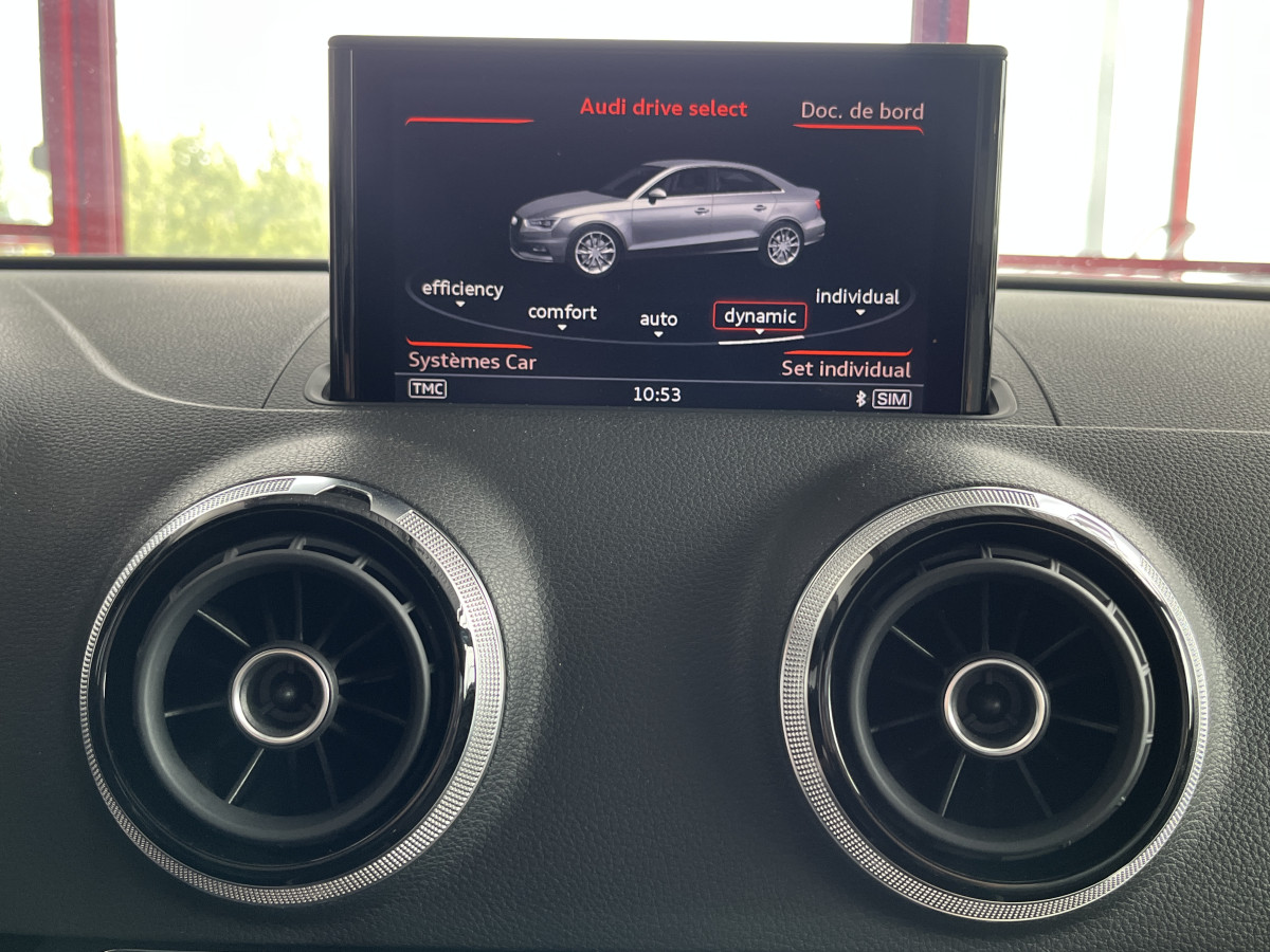 AUDI S3 BERLINE 2,0 TFSI 300 QUATTRO  GPS REGULATEUR ADAPTATIF KEYLESS FULL LED PARK ASSIST DRIVE SELECT JANTES 18 EXCELLENT ETAT