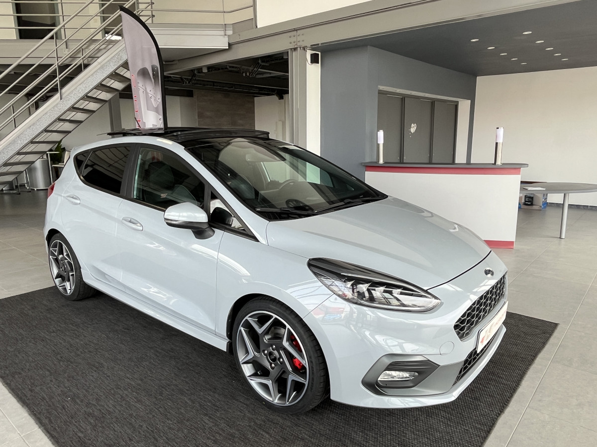 FORD FIESTA ST 1,5 200 TOIT PANORAMIQUE GPS CAMERA KEYLESS   APPLE CARPLAY FULL LED BLUETOOTH HIFI B&O REGULATEUR LIMITEUR JANTES 18 PACK HIVER  EXCELLENT ETAT
