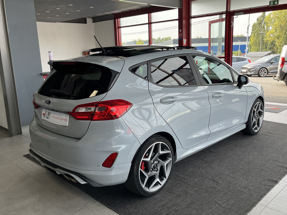 FORD FIESTA ST 1,5 200 TOIT PANORAMIQUE GPS CAMERA KEYLESS   APPLE CARPLAY FULL LED BLUETOOTH HIFI B&O REGULATEUR LIMITEUR JANTES 18 PACK HIVER  EXCELLENT ETAT