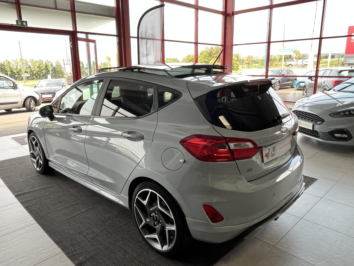 FORD FIESTA ST 1,5 200 TOIT PANORAMIQUE GPS CAMERA KEYLESS   APPLE CARPLAY FULL LED BLUETOOTH HIFI B&O REGULATEUR LIMITEUR JANTES 18 PACK HIVER  EXCELLENT ETAT