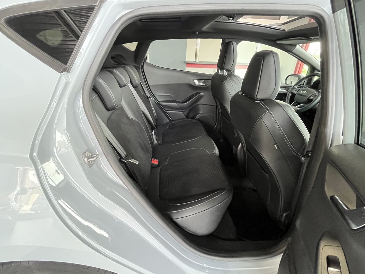 FORD FIESTA ST 1,5 200 TOIT PANORAMIQUE GPS CAMERA KEYLESS   APPLE CARPLAY FULL LED BLUETOOTH HIFI B&O REGULATEUR LIMITEUR JANTES 18 PACK HIVER  EXCELLENT ETAT