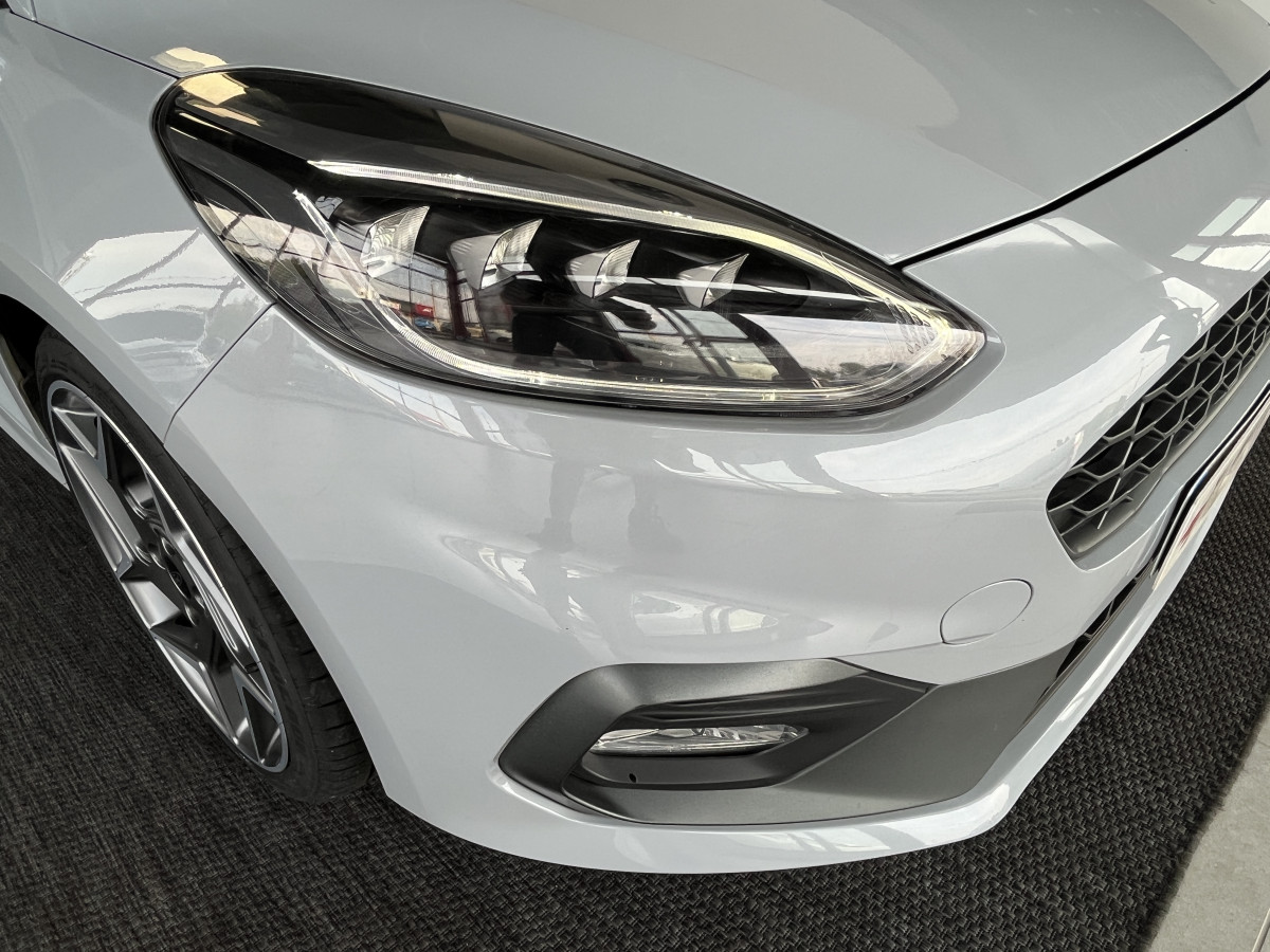 FORD FIESTA ST 1,5 200 TOIT PANORAMIQUE GPS CAMERA KEYLESS   APPLE CARPLAY FULL LED BLUETOOTH HIFI B&O REGULATEUR LIMITEUR JANTES 18 PACK HIVER  EXCELLENT ETAT