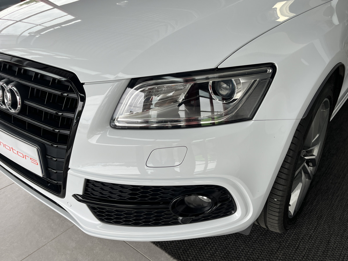 AUDI SQ5 TDI V6 326 COMPETITION QUATTRO BVA8 QUATTRO ATTELAGE ELECTRIQUE GPS CAMERA KEYLESS  REGULATEUR ADAPTATIF BI-XENON  ALU BROSSÉ PARK PILOT FULL CUIR  DRIVE SELECT JANTE 21 EXCELLENT ETAT