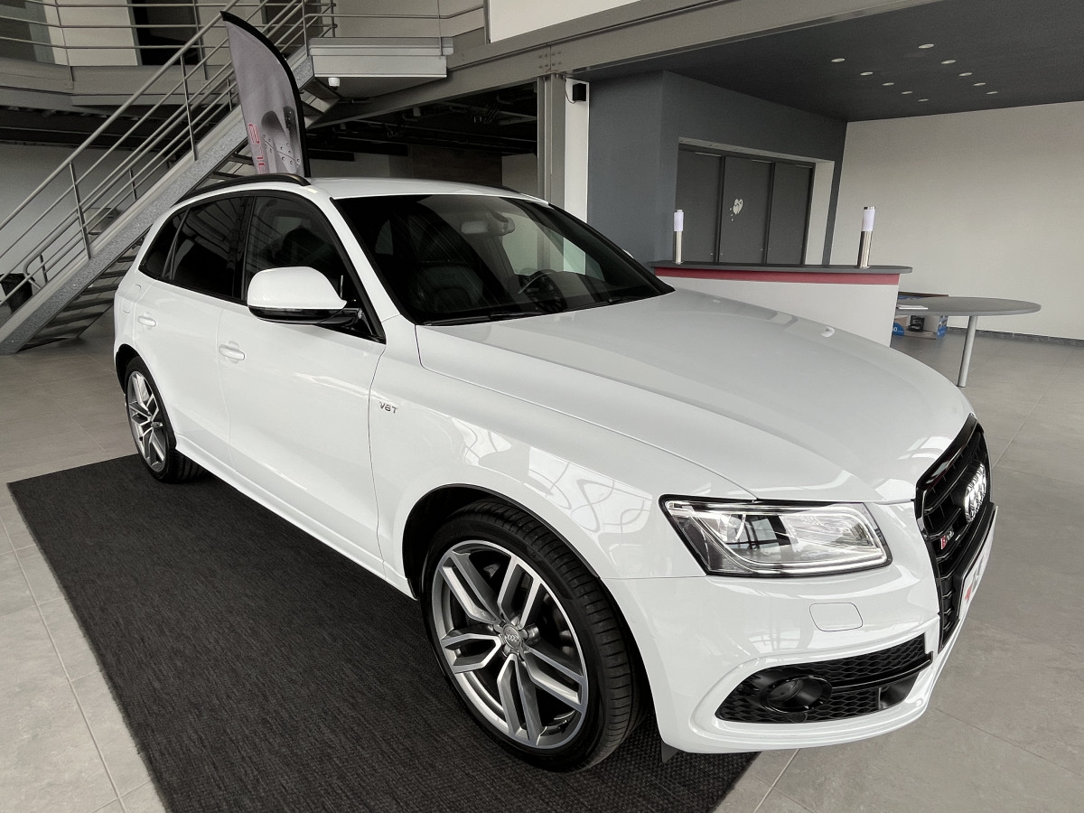 AUDI SQ5 TDI V6 326 COMPETITION QUATTRO BVA8 QUATTRO ATTELAGE ELECTRIQUE GPS CAMERA KEYLESS  REGULATEUR ADAPTATIF BI-XENON  ALU BROSSÉ PARK PILOT FULL CUIR  DRIVE SELECT JANTE 21 EXCELLENT ETAT