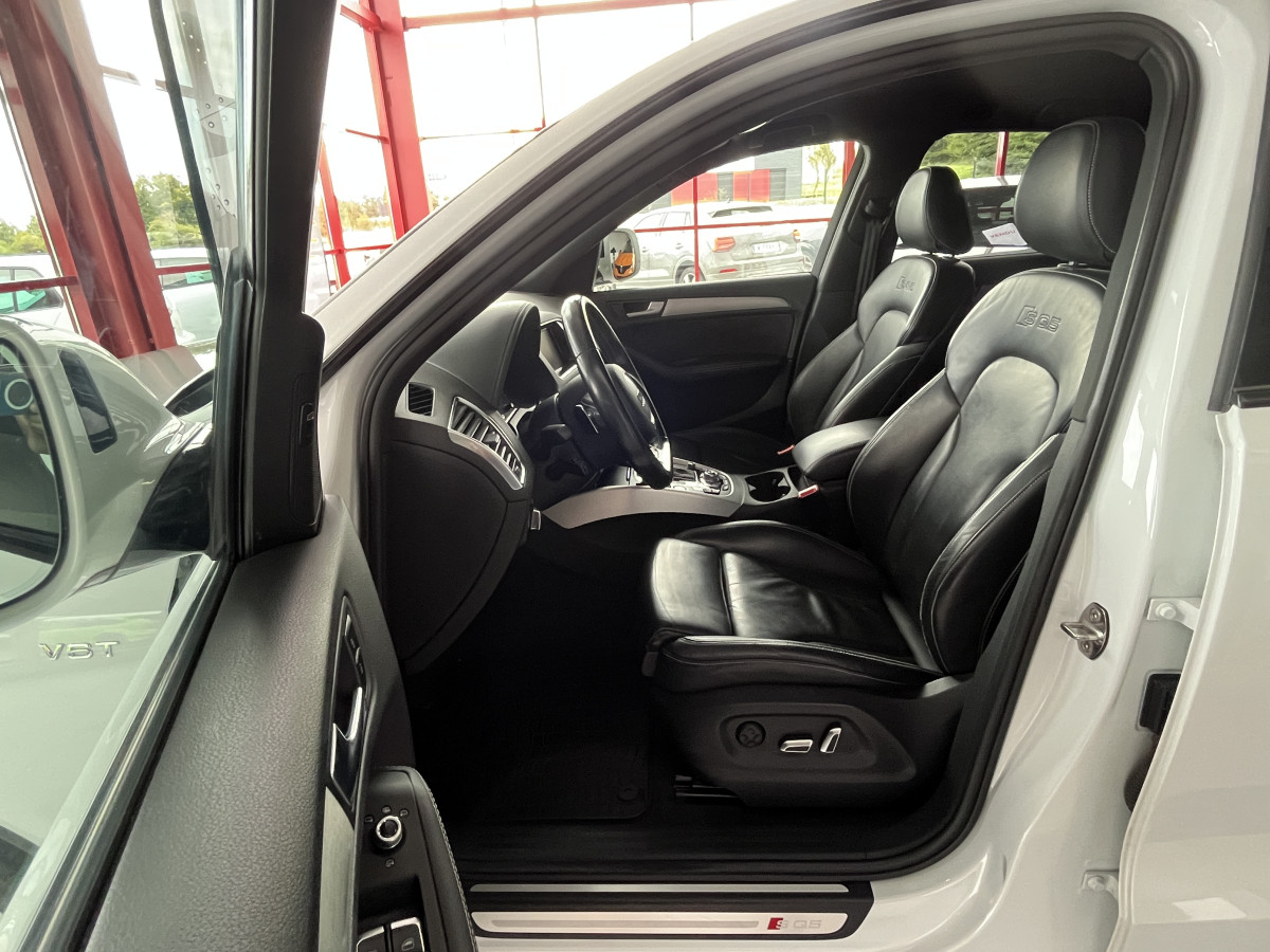 AUDI SQ5 TDI V6 326 COMPETITION QUATTRO BVA8 QUATTRO ATTELAGE ELECTRIQUE GPS CAMERA KEYLESS  REGULATEUR ADAPTATIF BI-XENON  ALU BROSSÉ PARK PILOT FULL CUIR  DRIVE SELECT JANTE 21 EXCELLENT ETAT