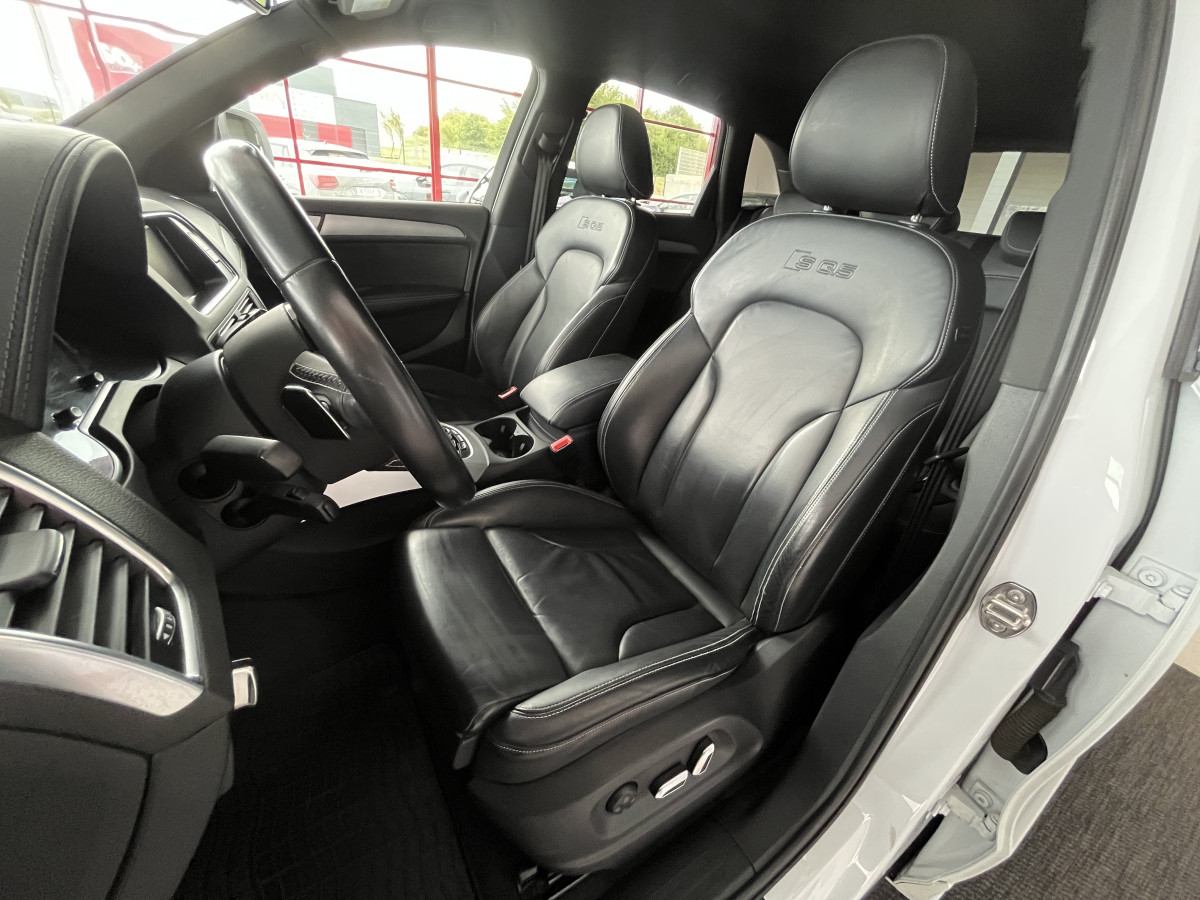AUDI SQ5 TDI V6 326 COMPETITION QUATTRO BVA8 QUATTRO ATTELAGE ELECTRIQUE GPS CAMERA KEYLESS  REGULATEUR ADAPTATIF BI-XENON  ALU BROSSÉ PARK PILOT FULL CUIR  DRIVE SELECT JANTE 21 EXCELLENT ETAT
