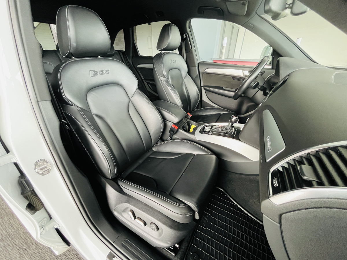 AUDI SQ5 TDI V6 326 COMPETITION QUATTRO BVA8 QUATTRO ATTELAGE ELECTRIQUE GPS CAMERA KEYLESS  REGULATEUR ADAPTATIF BI-XENON  ALU BROSSÉ PARK PILOT FULL CUIR  DRIVE SELECT JANTE 21 EXCELLENT ETAT