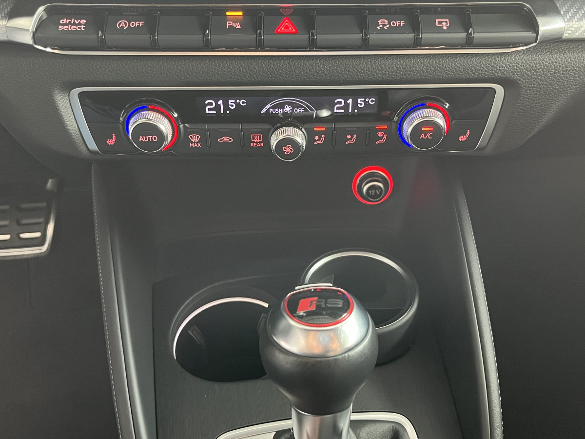 AUDI RS3 SPORTBACK 2,5 TFSI 367 S-TRONIC 7 QUATTRO TOIT PANORAMIQUE  GPS CAMERA KEYLESS HIFI BANG&OLUFSEN MAGNETIC RIDE FULL LED  ECHAPPEMENT RS REGULATEUR ADAPTATIF JANTES ROTOR AUDI DRIVE SIEGES RS CONFORT  SELECT EXCELLENT ETAT