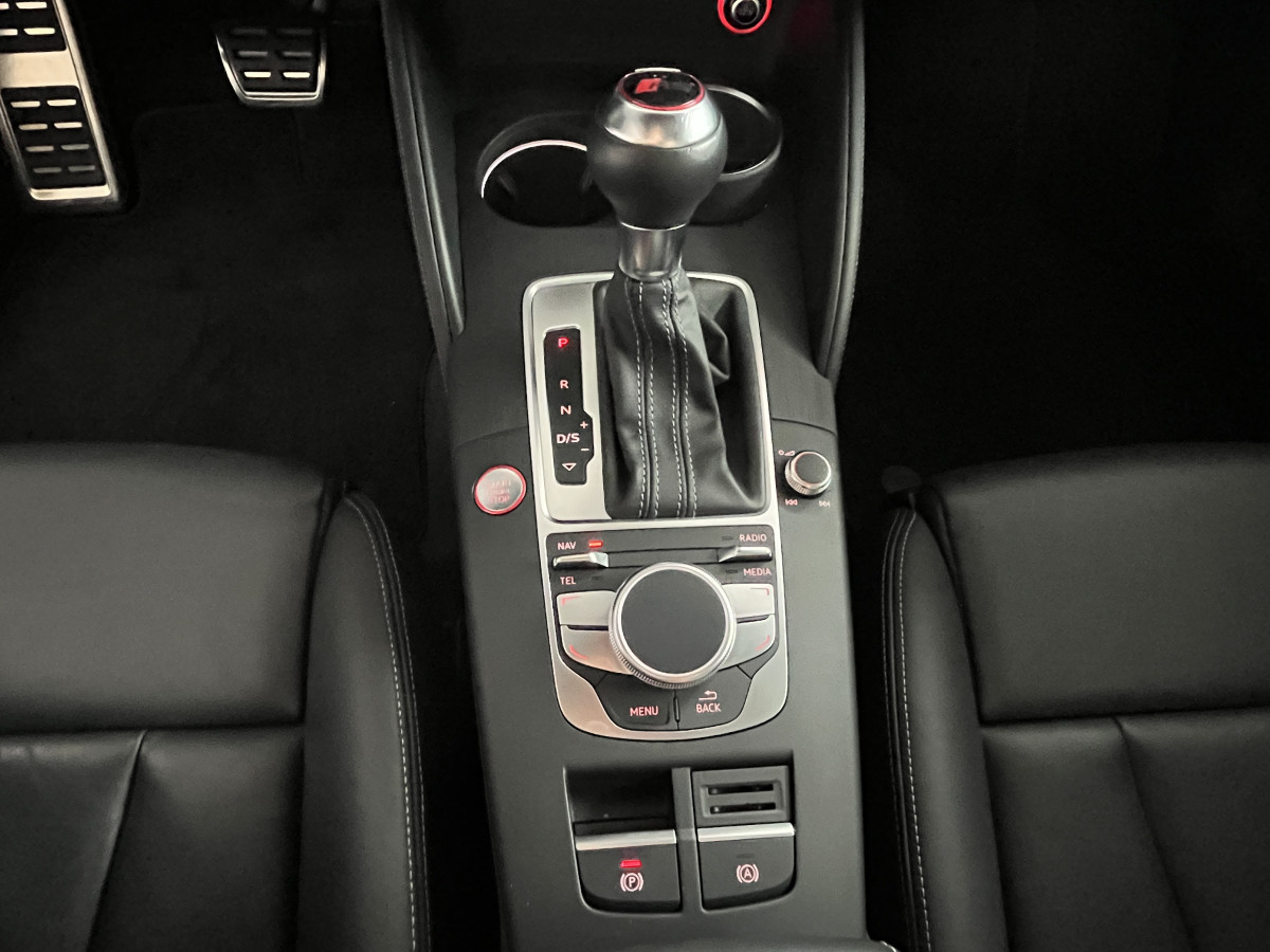AUDI RS3 SPORTBACK 2,5 TFSI 367 S-TRONIC 7 QUATTRO TOIT PANORAMIQUE  GPS CAMERA KEYLESS HIFI BANG&OLUFSEN MAGNETIC RIDE FULL LED  ECHAPPEMENT RS REGULATEUR ADAPTATIF JANTES ROTOR AUDI DRIVE SIEGES RS CONFORT  SELECT EXCELLENT ETAT