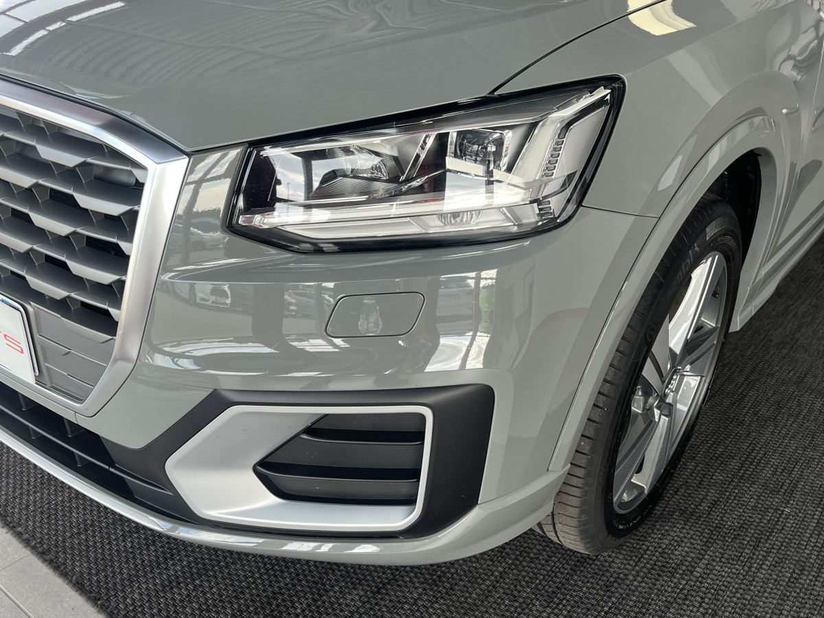 AUDI Q2 30 TFSI 1,0 116 TYPE SPORT ATTELAGE  GPS FULL LED REGULATEUR LIMITEUR AUDI SOUND SYSTEM SIEGES SPORT JANTE18 EXCELLENT ETAT