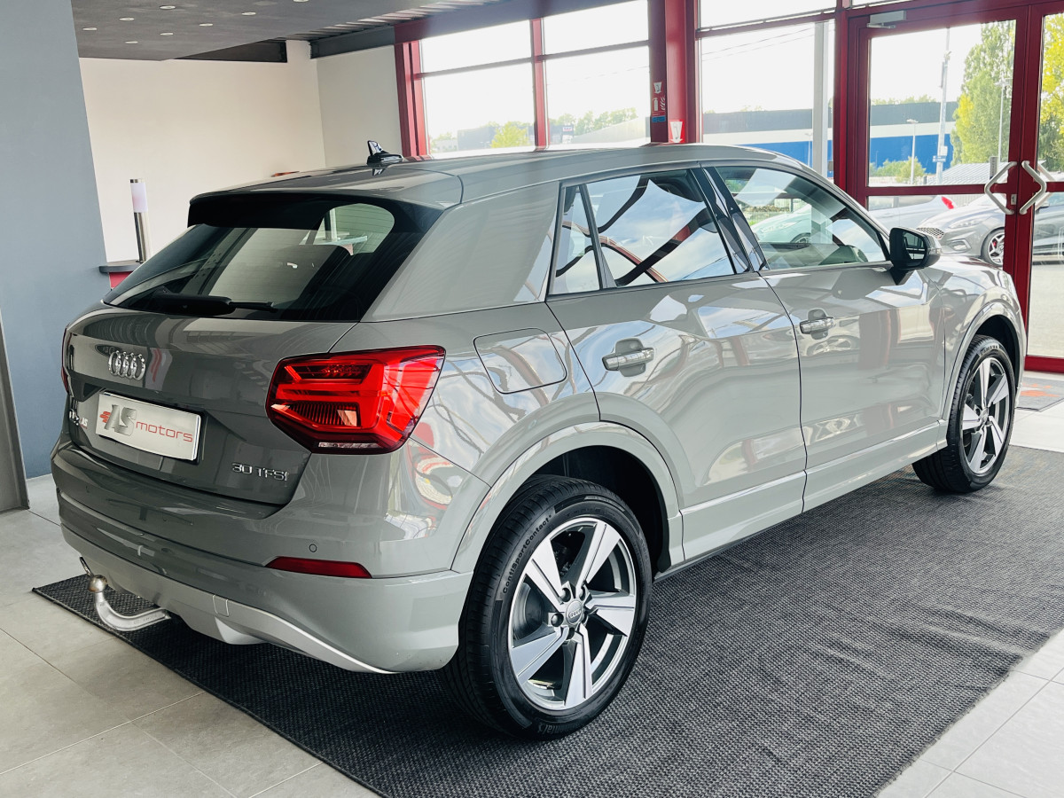 AUDI Q2 30 TFSI 1,0 116 TYPE SPORT ATTELAGE  GPS FULL LED REGULATEUR LIMITEUR AUDI SOUND SYSTEM SIEGES SPORT JANTE18 EXCELLENT ETAT