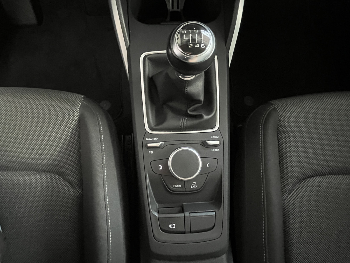 AUDI Q2 30 TFSI 1,0 116 TYPE SPORT ATTELAGE  GPS FULL LED REGULATEUR LIMITEUR AUDI SOUND SYSTEM SIEGES SPORT JANTE18 EXCELLENT ETAT