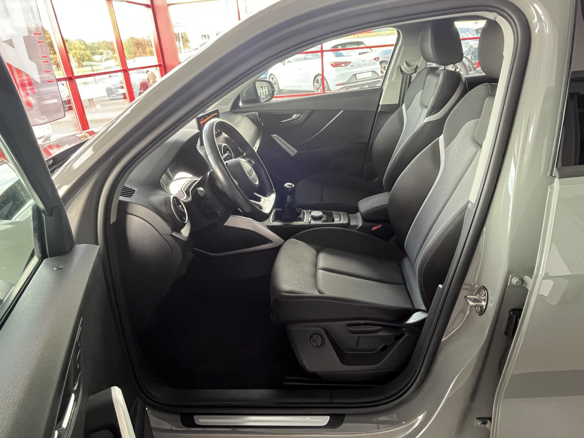 AUDI Q2 30 TFSI 1,0 116 TYPE SPORT ATTELAGE  GPS FULL LED REGULATEUR LIMITEUR AUDI SOUND SYSTEM SIEGES SPORT JANTE18 EXCELLENT ETAT