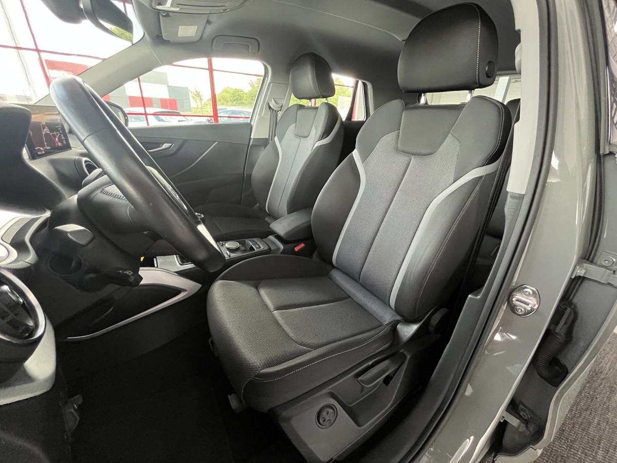 AUDI Q2 30 TFSI 1,0 116 TYPE SPORT ATTELAGE  GPS FULL LED REGULATEUR LIMITEUR AUDI SOUND SYSTEM SIEGES SPORT JANTE18 EXCELLENT ETAT