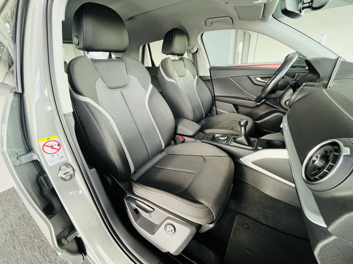 AUDI Q2 30 TFSI 1,0 116 TYPE SPORT ATTELAGE  GPS FULL LED REGULATEUR LIMITEUR AUDI SOUND SYSTEM SIEGES SPORT JANTE18 EXCELLENT ETAT