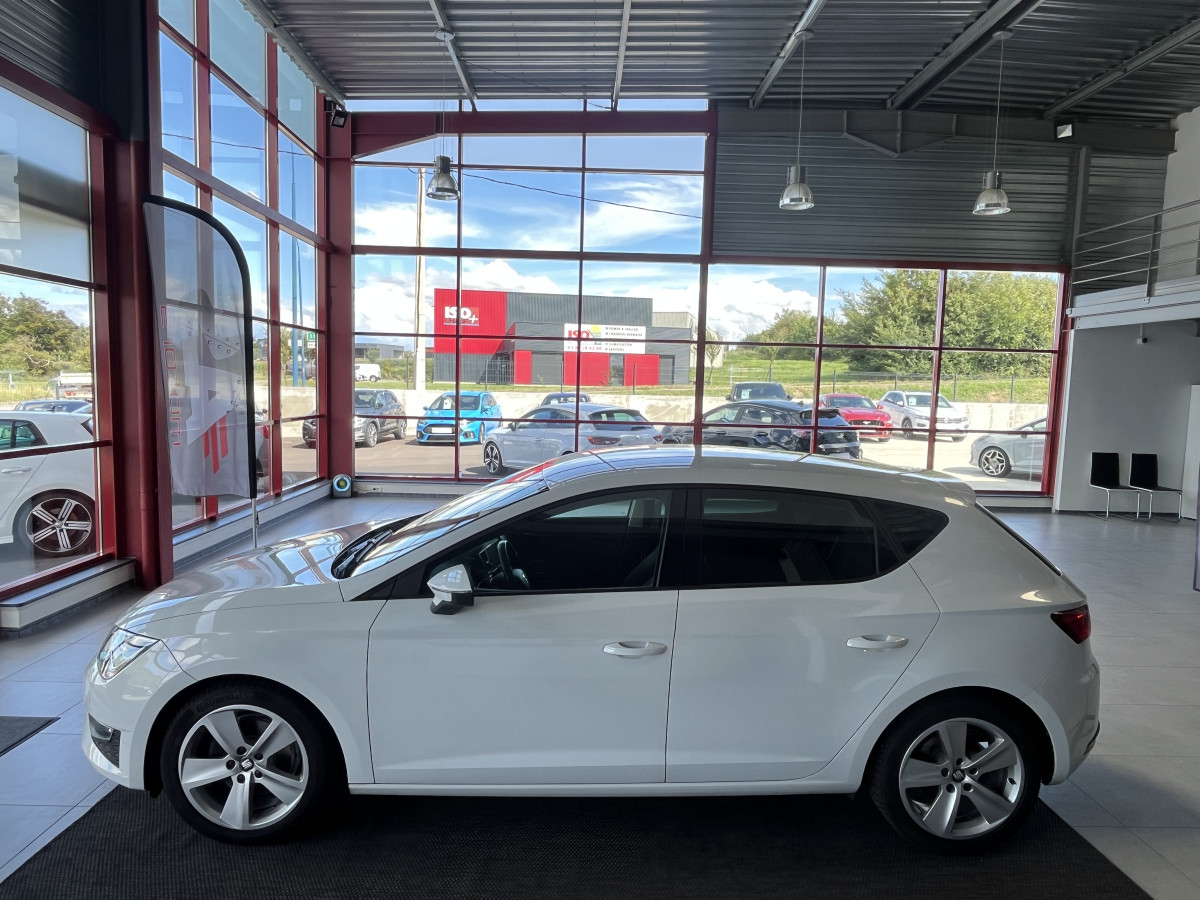 SEAT LEON FR 1,4 TSI 150 GPS CAMERA APPLE CARPLAY  REGULATEUR PARK PILOT SEAT DRIVE PROFILE FULL LED EXCELLENT ETAT