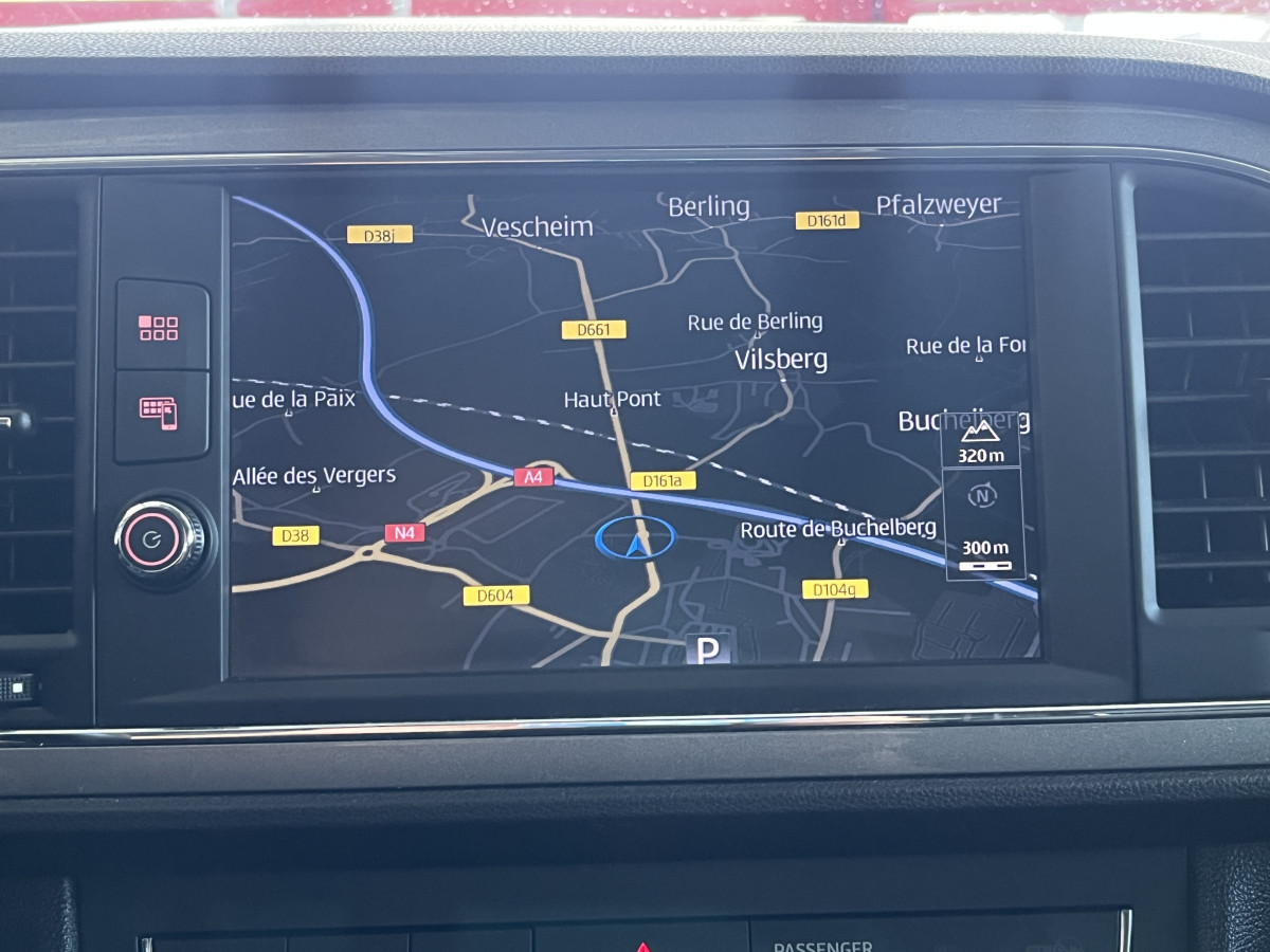 SEAT LEON FR 1,4 TSI 150 GPS CAMERA APPLE CARPLAY  REGULATEUR PARK PILOT SEAT DRIVE PROFILE FULL LED EXCELLENT ETAT
