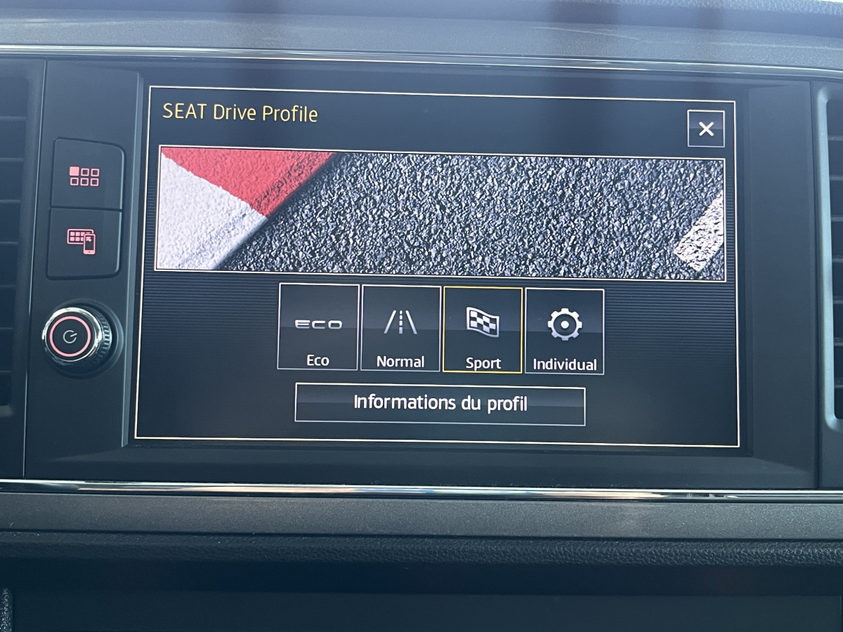 SEAT LEON FR 1,4 TSI 150 GPS CAMERA APPLE CARPLAY  REGULATEUR PARK PILOT SEAT DRIVE PROFILE FULL LED EXCELLENT ETAT