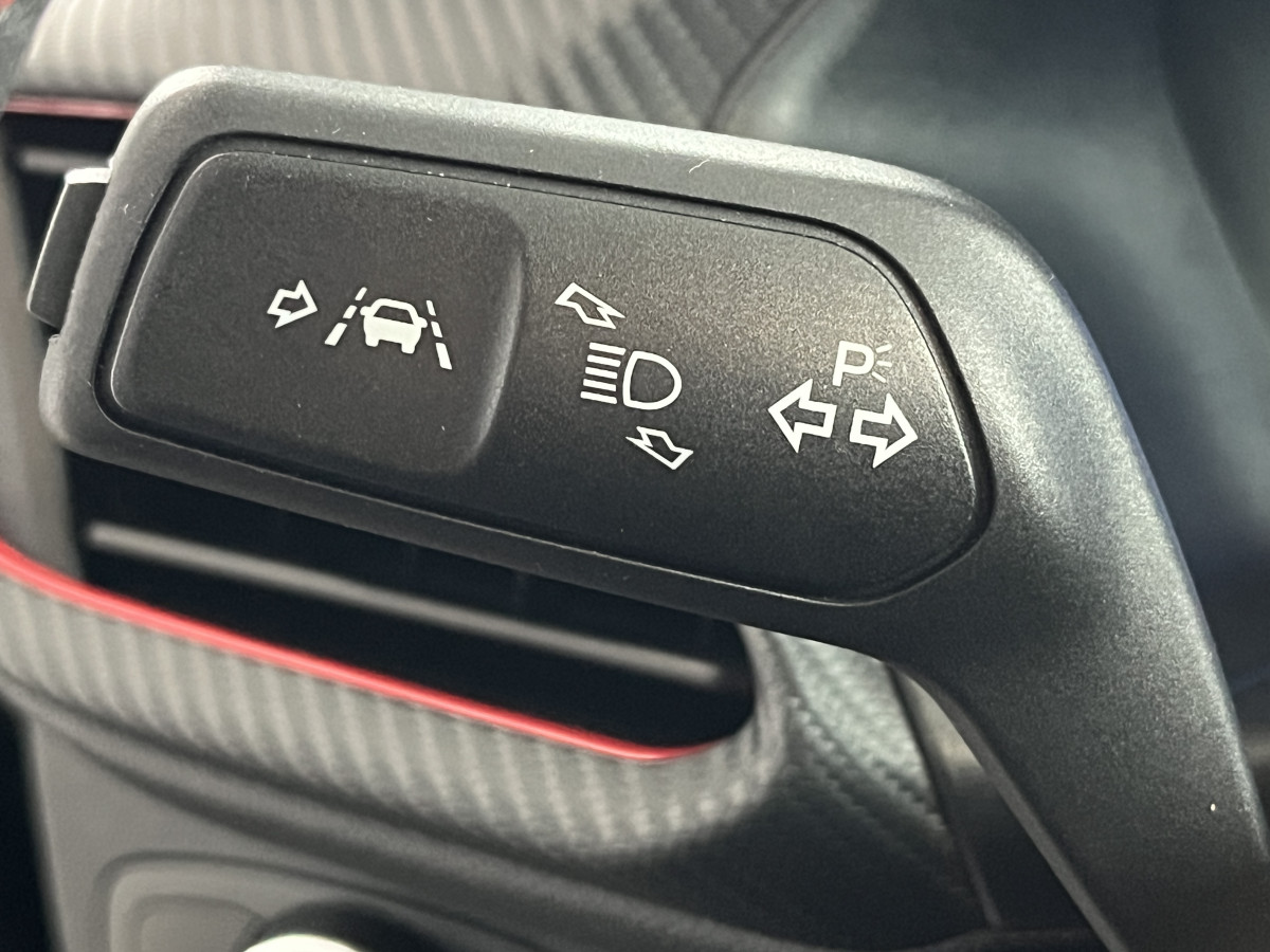 FORD FIESTA ST 1,5 200 PHASE 2  PACK PERFORMANCE  GPS CAMERA REGULATEUR LIMITEUR HIFI B&O PACK HIVER FULL LED KEYLESS VIRTUAL COCKPIT ETAT NEUF