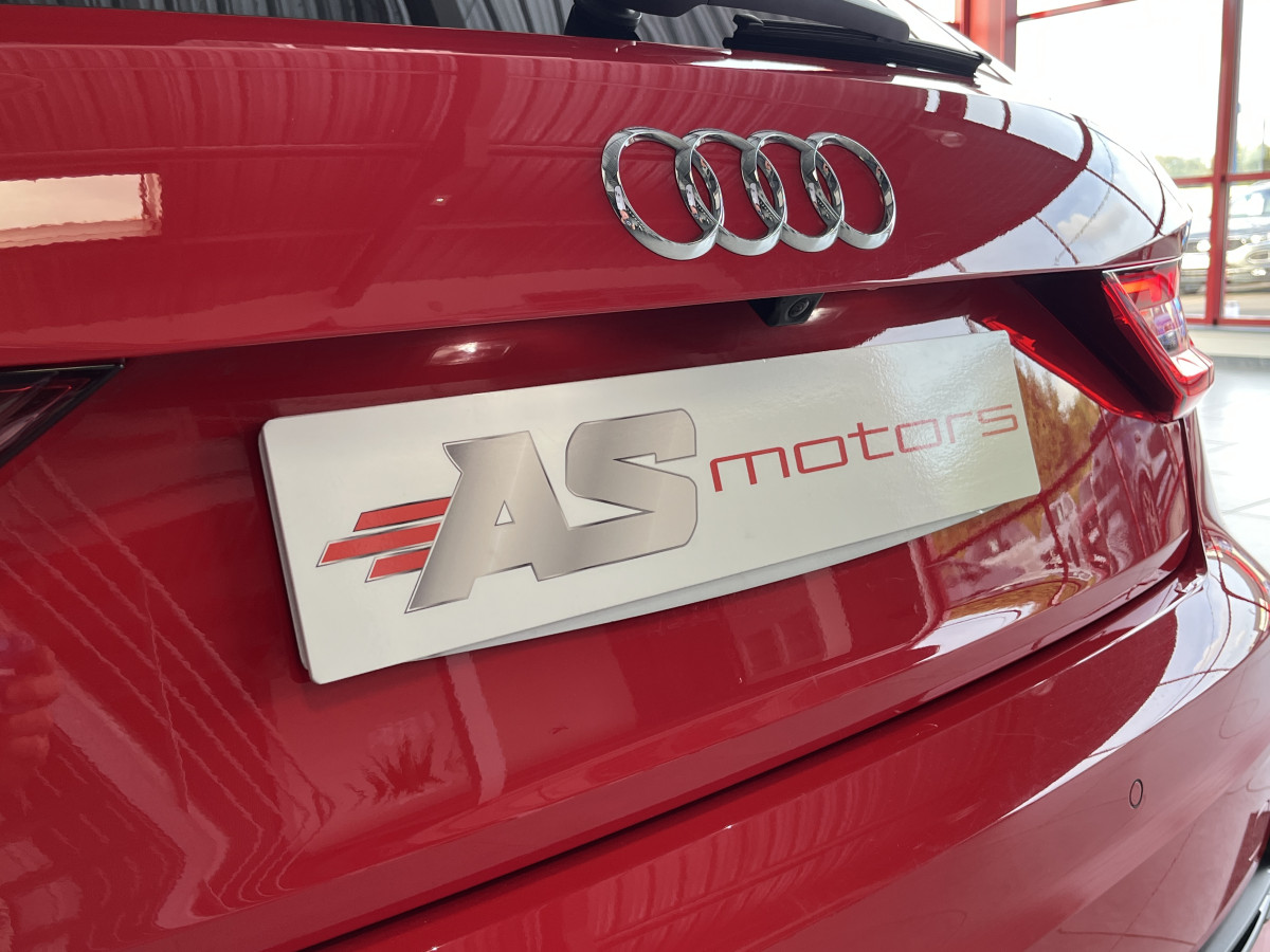 AUDI A1 SPORTBACK  40 TFSI 2,0  200  FULL S-LINE S-TRONIC 6  GPS CAMERA KEYLESS APPLE CARPLAY  HIFI BANG&OLUFSEN FULL LED REGULATEUR ADAPTATIF LIMITEUR  DRIVE SELECT DIGITAL COCKPIT PARKPILOT JANTES ALU 18   ETAT NEUF