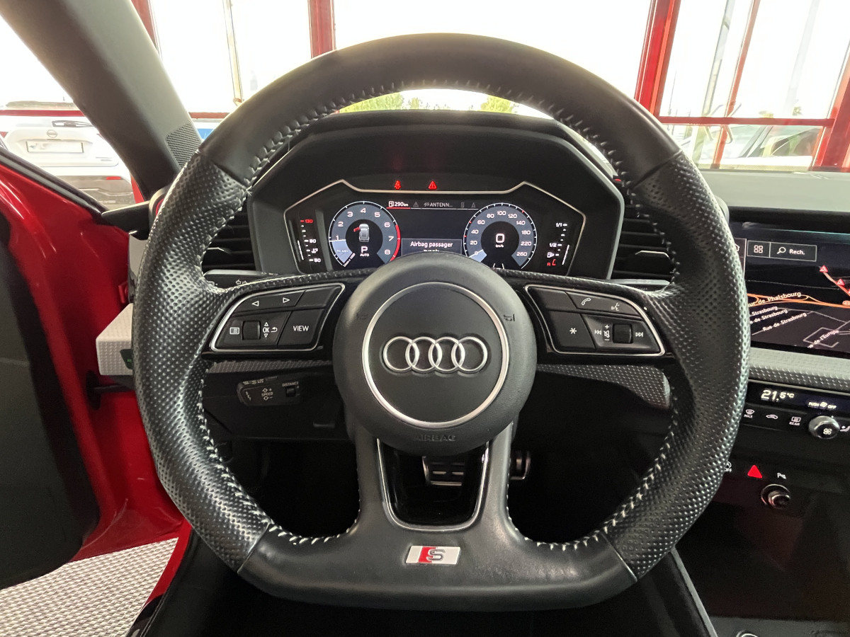 AUDI A1 SPORTBACK  40 TFSI 2,0  200  FULL S-LINE S-TRONIC 6  GPS CAMERA KEYLESS APPLE CARPLAY  HIFI BANG&OLUFSEN FULL LED REGULATEUR ADAPTATIF LIMITEUR  DRIVE SELECT DIGITAL COCKPIT PARKPILOT JANTES ALU 18   ETAT NEUF