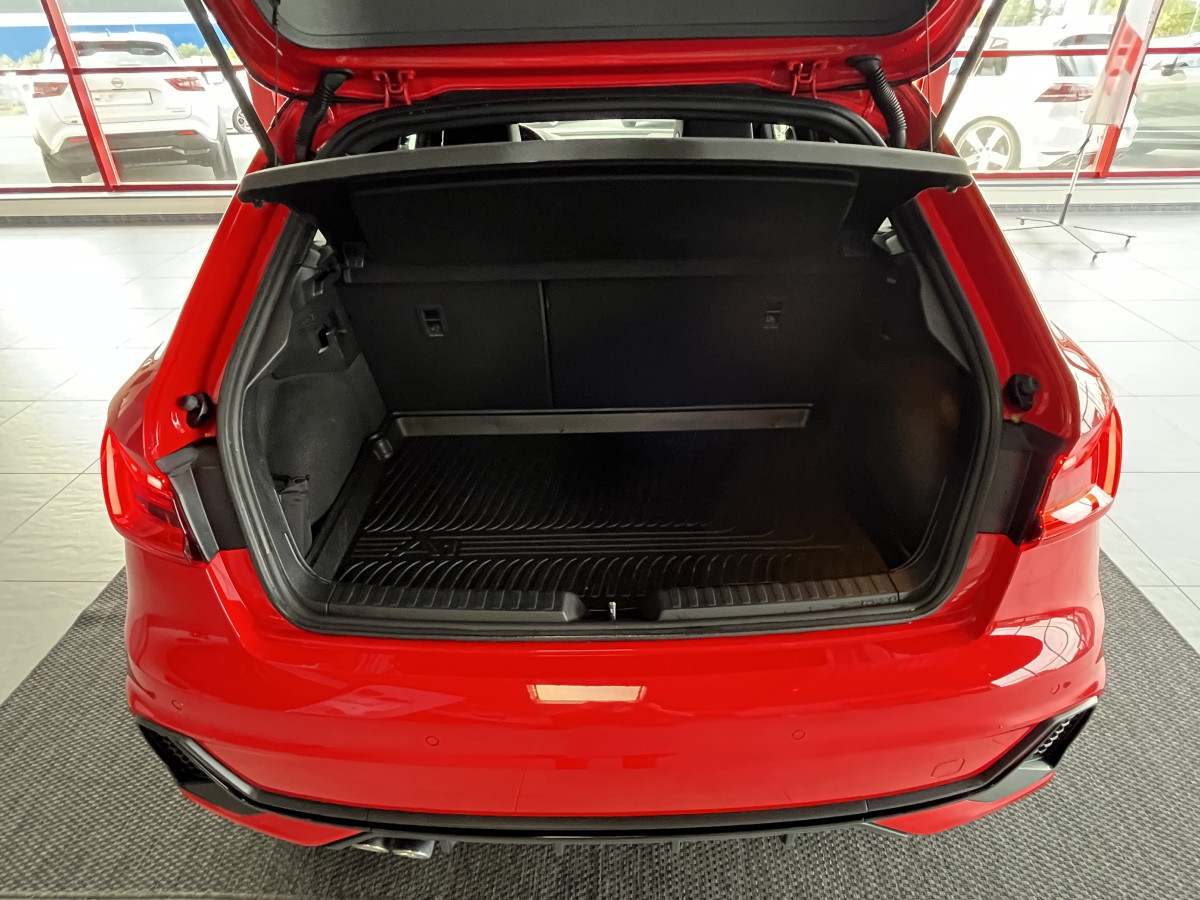 AUDI A1 SPORTBACK  40 TFSI 2,0  200  FULL S-LINE S-TRONIC 6  GPS CAMERA KEYLESS APPLE CARPLAY  HIFI BANG&OLUFSEN FULL LED REGULATEUR ADAPTATIF LIMITEUR  DRIVE SELECT DIGITAL COCKPIT PARKPILOT JANTES ALU 18   ETAT NEUF