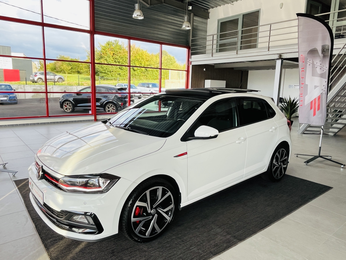 VOLKSWAGEN  POLO GTI 2,0 TSI 200 DSG6 TOIT PANORAMIQUE GPS ANDROID  CAMERA HIFI BEATS KEYLESS  APPLE CARPLAY DMS REGULATEUR ADAPTATIF LIMITEUR PARK PILOT JANTES BRESCIA FULL LED  EXCELLENT ETAT