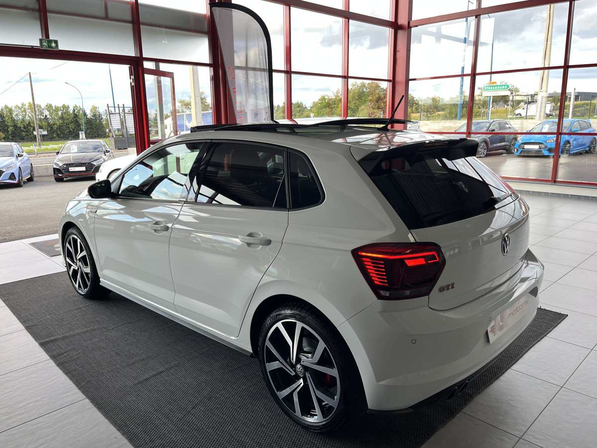 VOLKSWAGEN  POLO GTI 2,0 TSI 200 DSG6 TOIT PANORAMIQUE GPS ANDROID  CAMERA HIFI BEATS KEYLESS  APPLE CARPLAY DMS REGULATEUR ADAPTATIF LIMITEUR PARK PILOT JANTES BRESCIA FULL LED  EXCELLENT ETAT