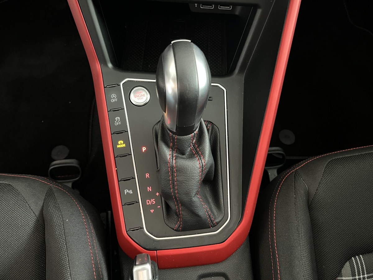 VOLKSWAGEN  POLO GTI 2,0 TSI 200 DSG6 TOIT PANORAMIQUE GPS ANDROID  CAMERA HIFI BEATS KEYLESS  APPLE CARPLAY DMS REGULATEUR ADAPTATIF LIMITEUR PARK PILOT JANTES BRESCIA FULL LED  EXCELLENT ETAT