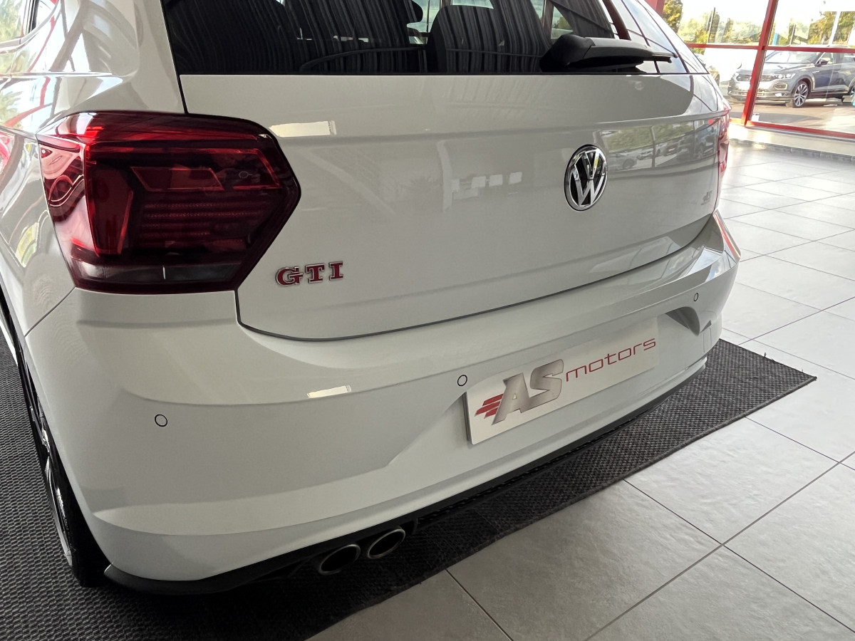 VOLKSWAGEN  POLO GTI 2,0 TSI 200 DSG6 TOIT PANORAMIQUE GPS ANDROID  CAMERA HIFI BEATS KEYLESS  APPLE CARPLAY DMS REGULATEUR ADAPTATIF LIMITEUR PARK PILOT JANTES BRESCIA FULL LED  EXCELLENT ETAT