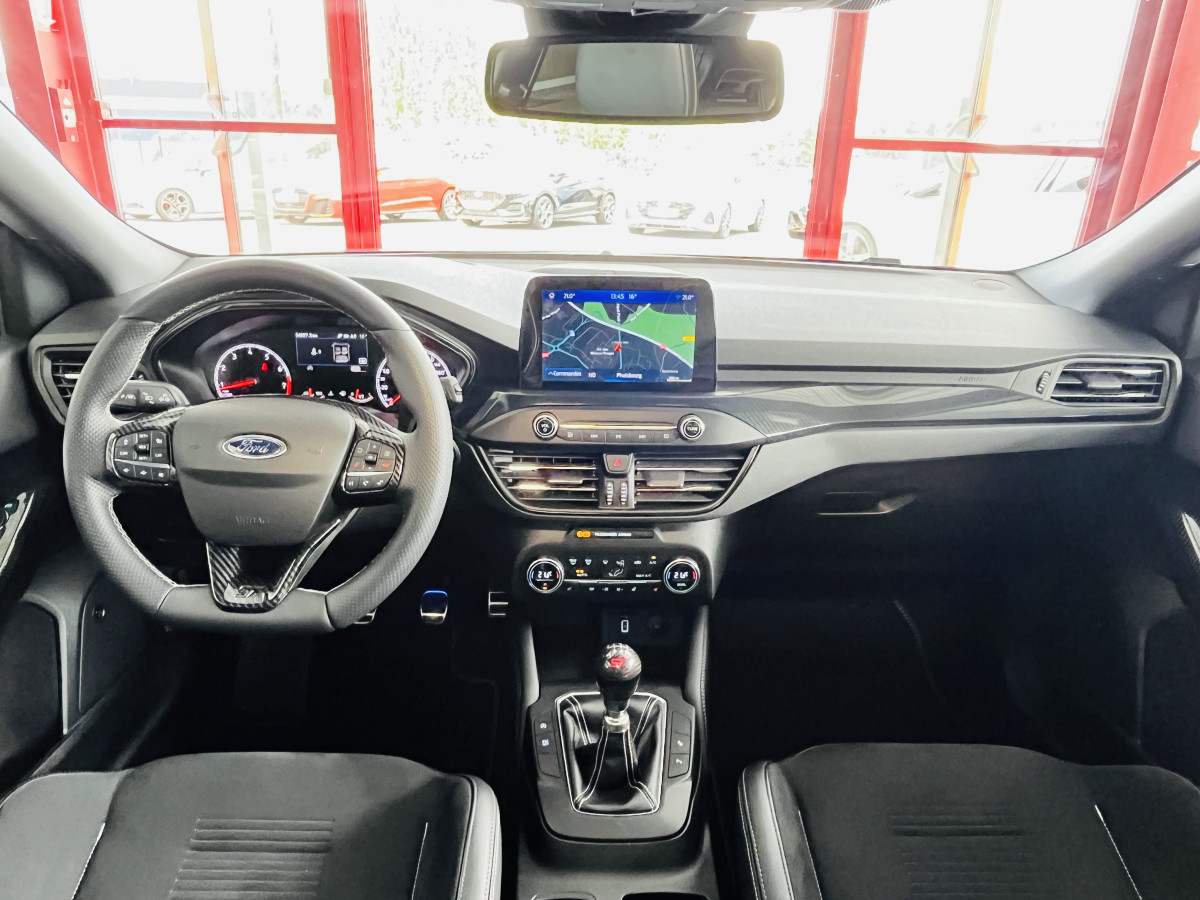FORD FOCUS ST 2,3 280 PACK PERFORMANCE TOIT PANORAMIQUE  OUVRANT GPS CAMERA ATTELAGE HIFI B&O KEYLESS APPLE CARPLAY FULL LED PARK PILOT  ECHAPPEMENT MILTEK EXCELLENT ETAT