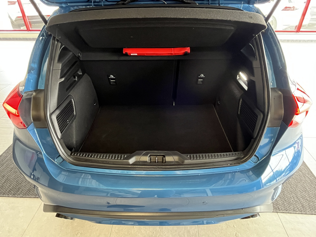 FORD FOCUS ST 2,3 280 PACK PERFORMANCE TOIT PANORAMIQUE  OUVRANT GPS CAMERA ATTELAGE HIFI B&O KEYLESS APPLE CARPLAY FULL LED PARK PILOT  ECHAPPEMENT MILTEK EXCELLENT ETAT