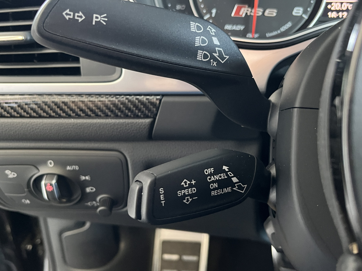 AUDI RS6 AVANT 4,0 V8 TFSI 560 QUATTRO PACK AUDI EXCLUSIF  GPS CAMERA KEYLESS HIFI BOSE AUDI  MATRIX LED DRIVE SELECT CARBON REGULATEUR SIEGES RECARO RS JANTES 21 ECHAPPEMENT SPORT  EXCELLENT ETAT
