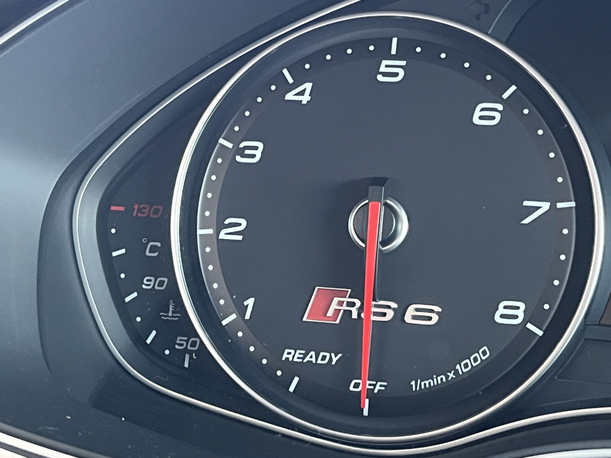 AUDI RS6 AVANT 4,0 V8 TFSI 560 QUATTRO PACK AUDI EXCLUSIF  GPS CAMERA KEYLESS HIFI BOSE AUDI  MATRIX LED DRIVE SELECT CARBON REGULATEUR SIEGES RECARO RS JANTES 21 ECHAPPEMENT SPORT  EXCELLENT ETAT