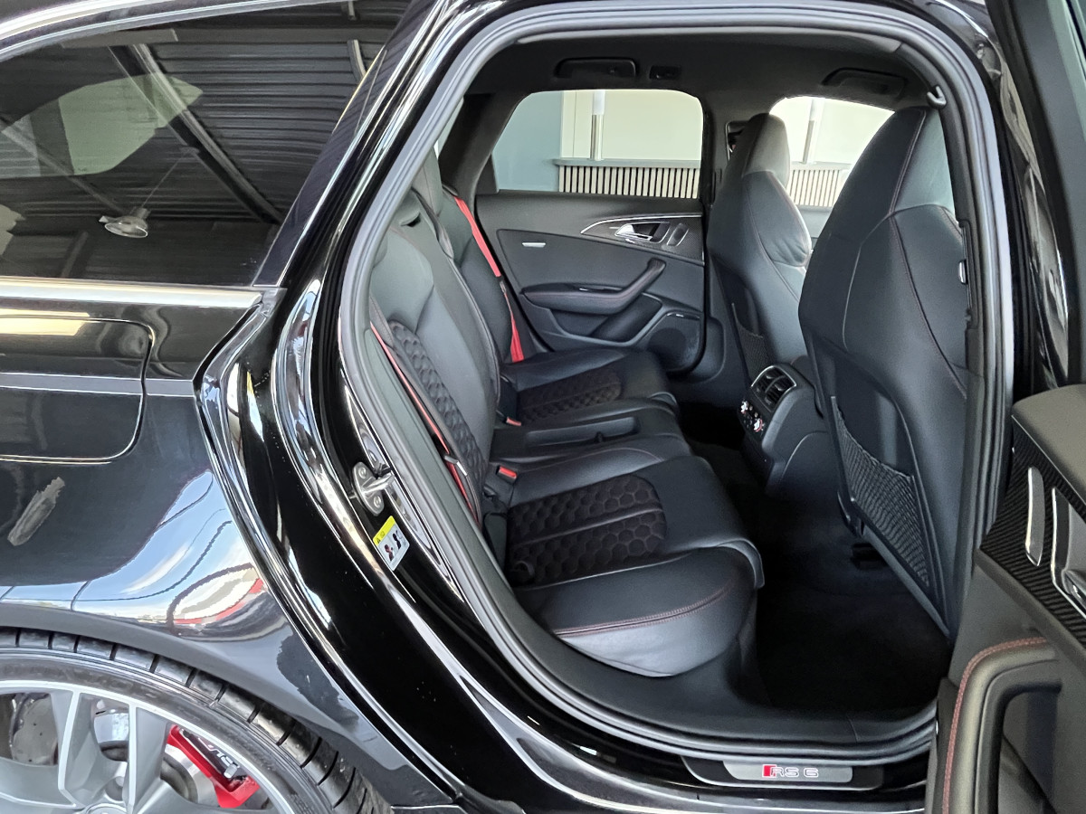 AUDI RS6 AVANT 4,0 V8 TFSI 560 QUATTRO PACK AUDI EXCLUSIF  GPS CAMERA KEYLESS HIFI BOSE AUDI  MATRIX LED DRIVE SELECT CARBON REGULATEUR SIEGES RECARO RS JANTES 21 ECHAPPEMENT SPORT  EXCELLENT ETAT