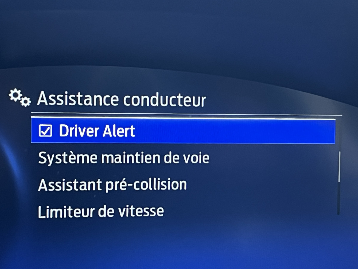FORD PUMA ST 1,5 200  PACK PERF ATTELAGE DIFFERENTIEL LAUNCH CONTROL GPS CAMERA  FEUX FULL LED HIFI B&O APPLE CAR PLAY PACK HIVER  PARK PILOT KEYLESS FULL OPTIONS 1 ERE MAIN  EXCELLENT ETAT