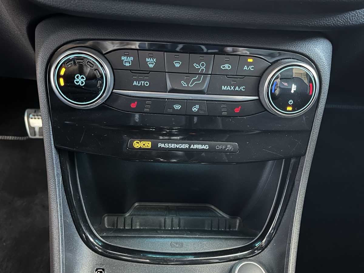 FORD PUMA ST 1,5 200  PACK PERF ATTELAGE DIFFERENTIEL LAUNCH CONTROL GPS CAMERA  FEUX FULL LED HIFI B&O APPLE CAR PLAY PACK HIVER  PARK PILOT KEYLESS FULL OPTIONS 1 ERE MAIN  EXCELLENT ETAT