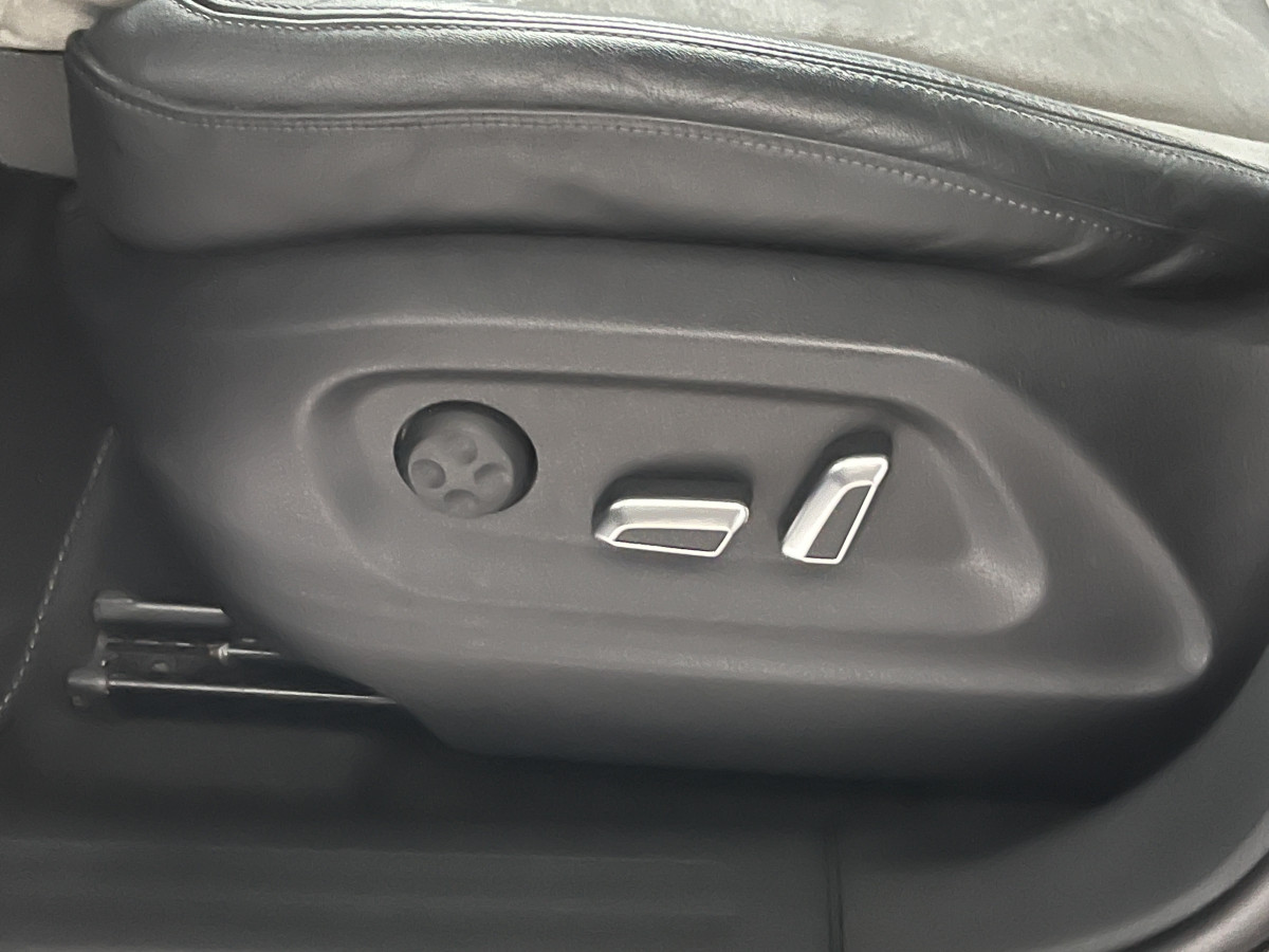 AUDI SQ5 TDI V6 326 COMPETITION BVA8 QUATTRO GPS CAMERA ATTELAGE KEYLESS BI-XENON HIFI B&O REGULATEUR ADAPTATIF AUDI EXCLUSIF  DRIVE SELECT JANTES 21 EXCELLENT ETAT